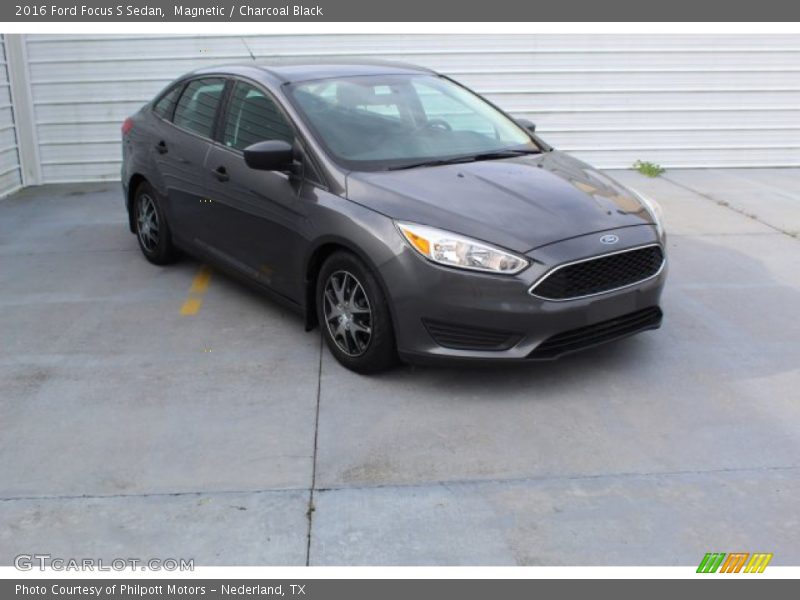Magnetic / Charcoal Black 2016 Ford Focus S Sedan