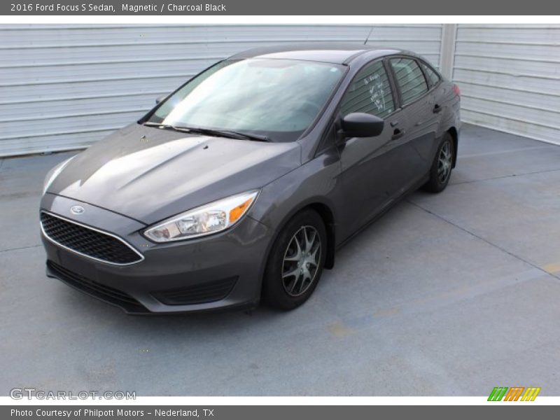Magnetic / Charcoal Black 2016 Ford Focus S Sedan