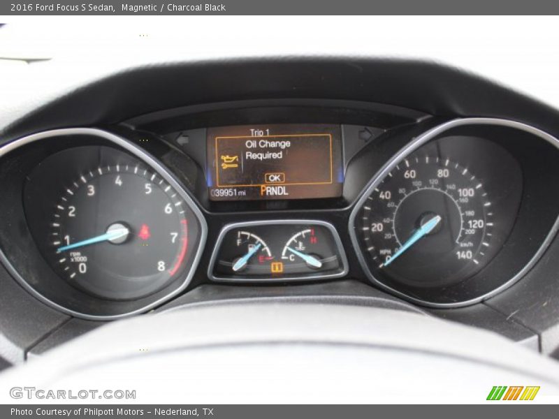 Magnetic / Charcoal Black 2016 Ford Focus S Sedan