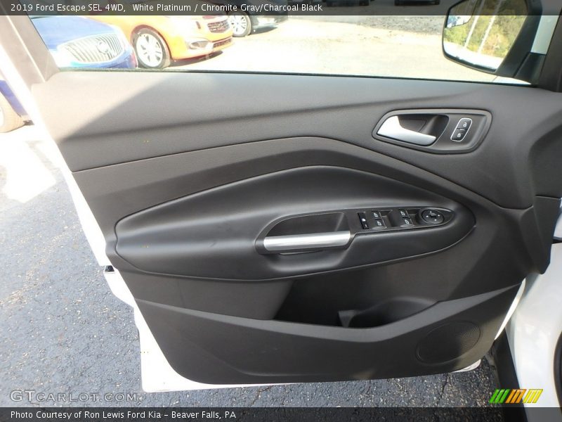 White Platinum / Chromite Gray/Charcoal Black 2019 Ford Escape SEL 4WD