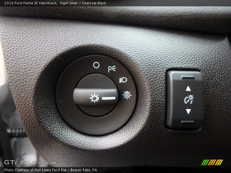 Controls of 2019 Fiesta SE Hatchback