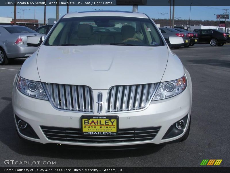 White Chocolate Tri-Coat / Light Camel 2009 Lincoln MKS Sedan