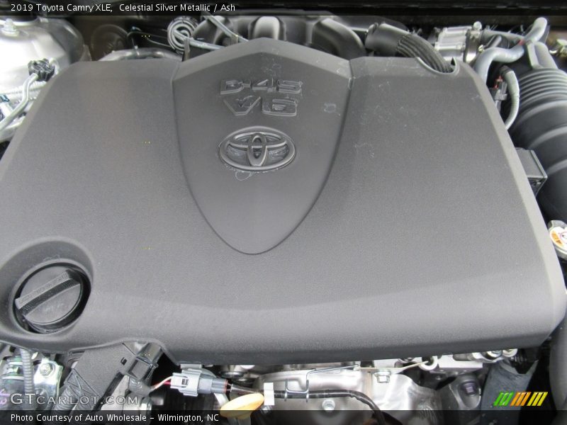Celestial Silver Metallic / Ash 2019 Toyota Camry XLE