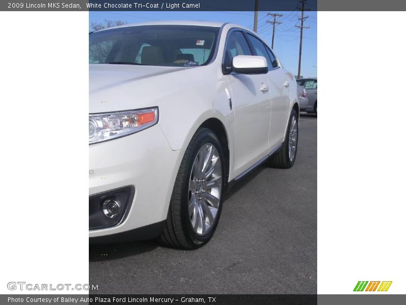 White Chocolate Tri-Coat / Light Camel 2009 Lincoln MKS Sedan