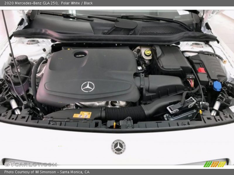 Polar White / Black 2020 Mercedes-Benz GLA 250