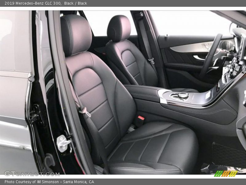 Black / Black 2019 Mercedes-Benz GLC 300