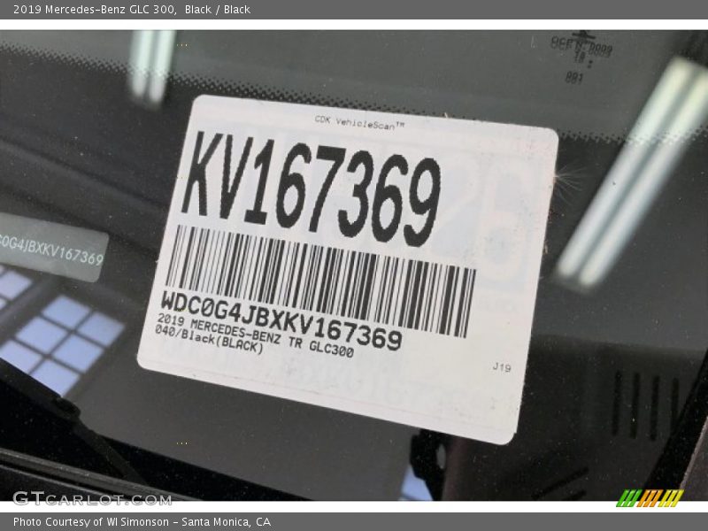 Black / Black 2019 Mercedes-Benz GLC 300