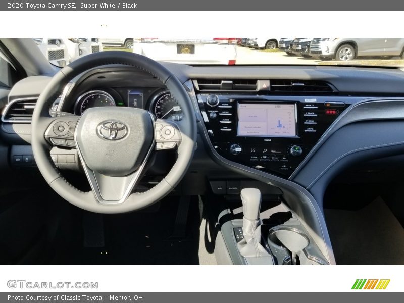 Super White / Black 2020 Toyota Camry SE