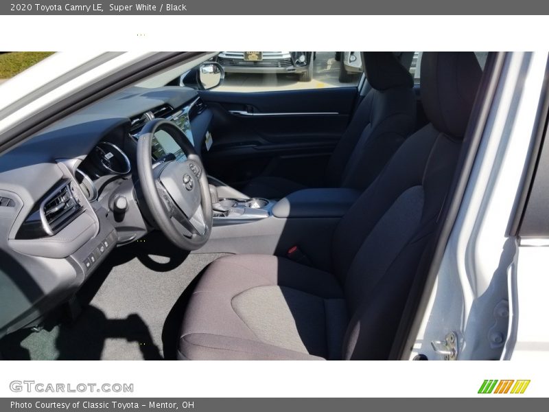 Super White / Black 2020 Toyota Camry LE