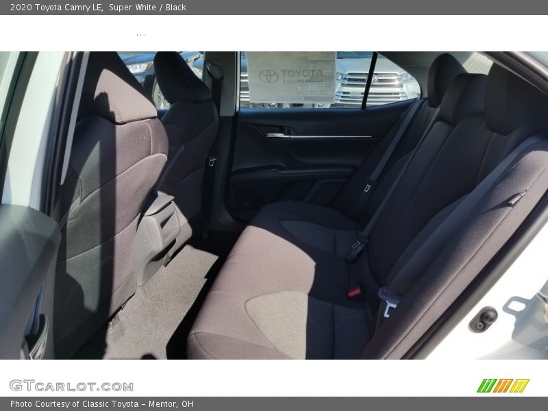 Super White / Black 2020 Toyota Camry LE