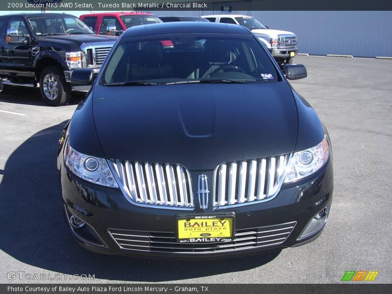 Tuxedo Black Metallic / Charcoal Black 2009 Lincoln MKS AWD Sedan