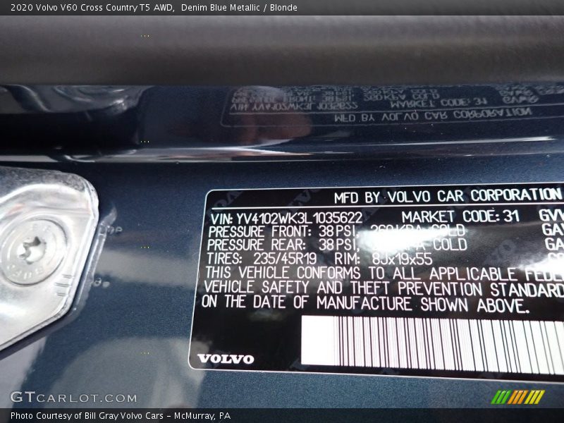 Denim Blue Metallic / Blonde 2020 Volvo V60 Cross Country T5 AWD