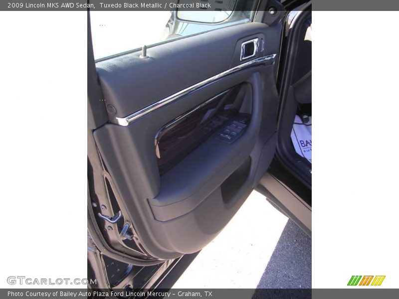 Tuxedo Black Metallic / Charcoal Black 2009 Lincoln MKS AWD Sedan