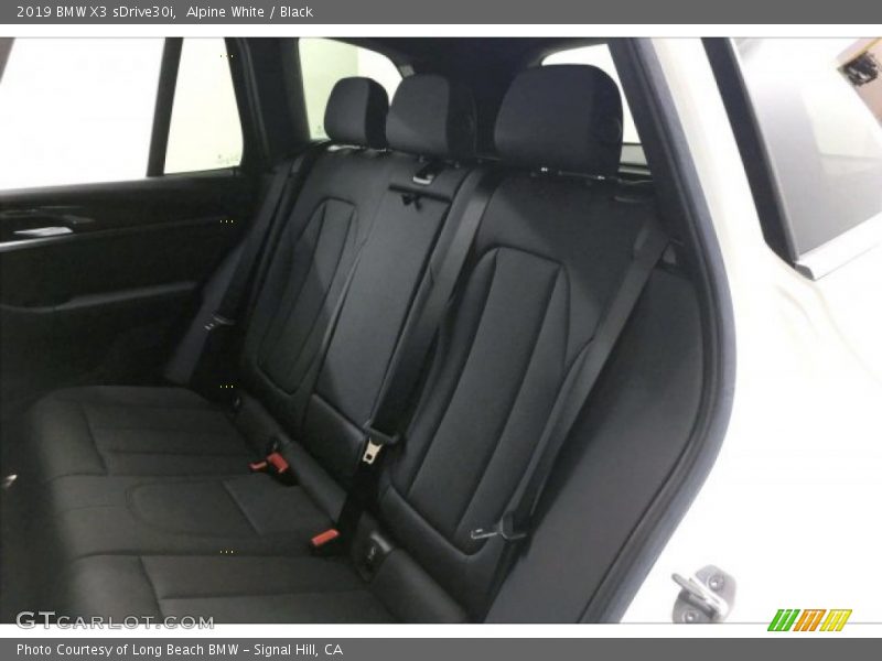 Alpine White / Black 2019 BMW X3 sDrive30i