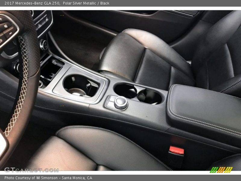 Polar Silver Metallic / Black 2017 Mercedes-Benz GLA 250