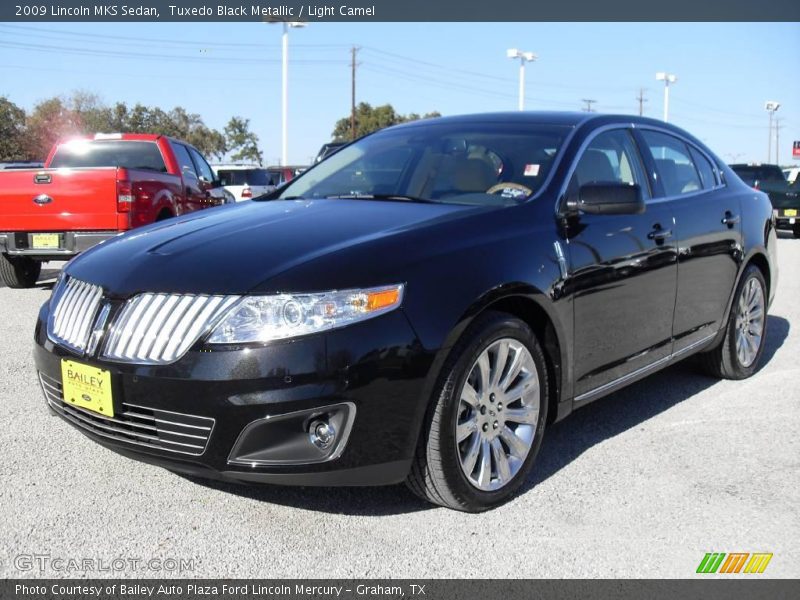 Tuxedo Black Metallic / Light Camel 2009 Lincoln MKS Sedan