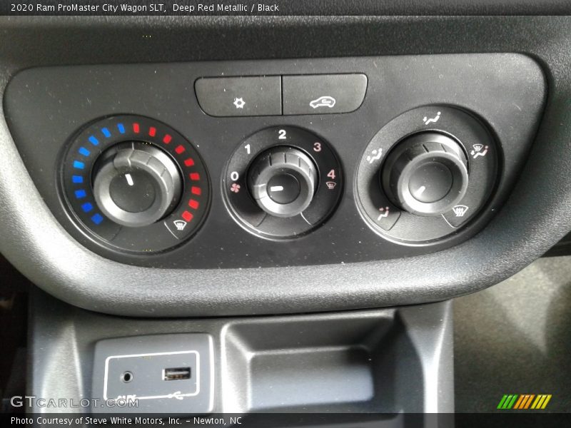 Controls of 2020 ProMaster City Wagon SLT