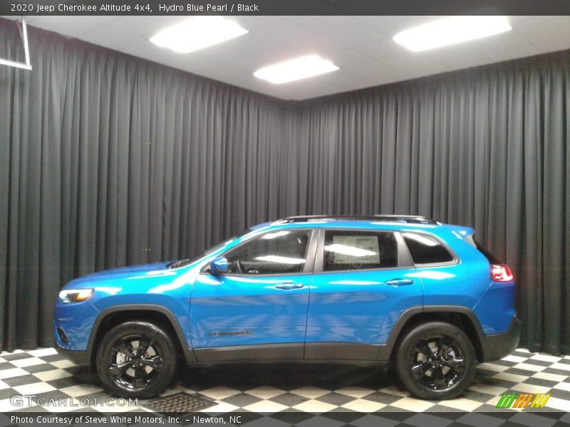 Hydro Blue Pearl / Black 2020 Jeep Cherokee Altitude 4x4
