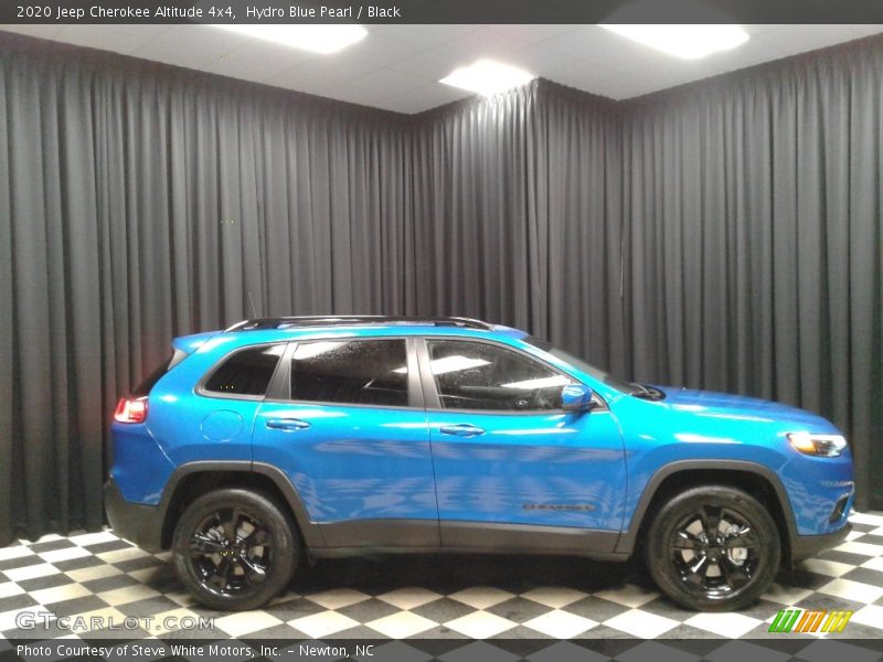 Hydro Blue Pearl / Black 2020 Jeep Cherokee Altitude 4x4