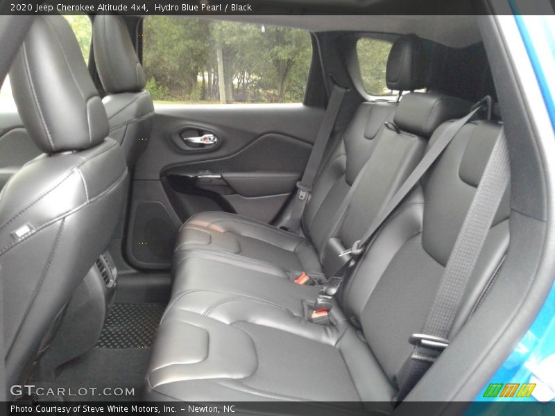 Hydro Blue Pearl / Black 2020 Jeep Cherokee Altitude 4x4