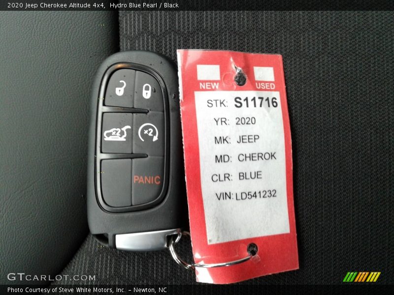 Hydro Blue Pearl / Black 2020 Jeep Cherokee Altitude 4x4