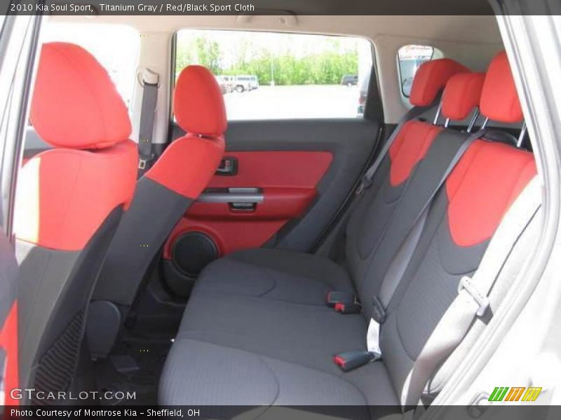 Titanium Gray / Red/Black Sport Cloth 2010 Kia Soul Sport