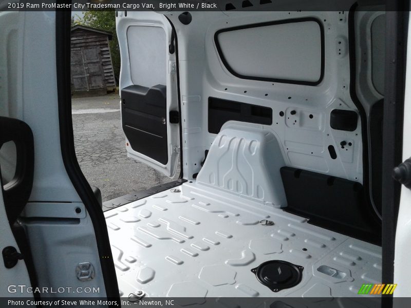 Bright White / Black 2019 Ram ProMaster City Tradesman Cargo Van