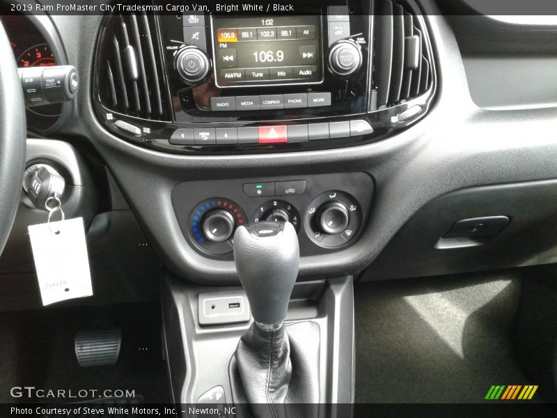 Bright White / Black 2019 Ram ProMaster City Tradesman Cargo Van