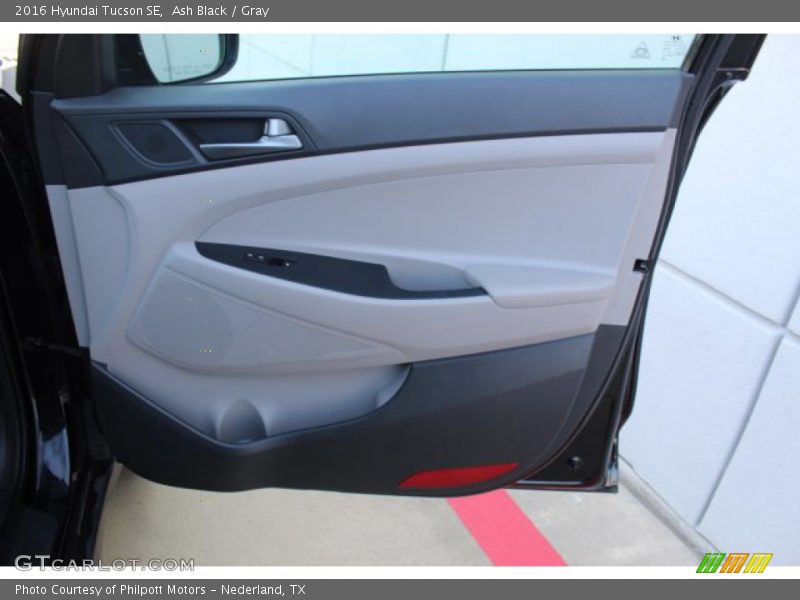 Ash Black / Gray 2016 Hyundai Tucson SE