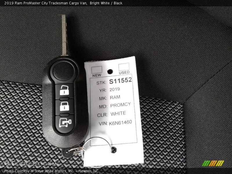 Bright White / Black 2019 Ram ProMaster City Tradesman Cargo Van