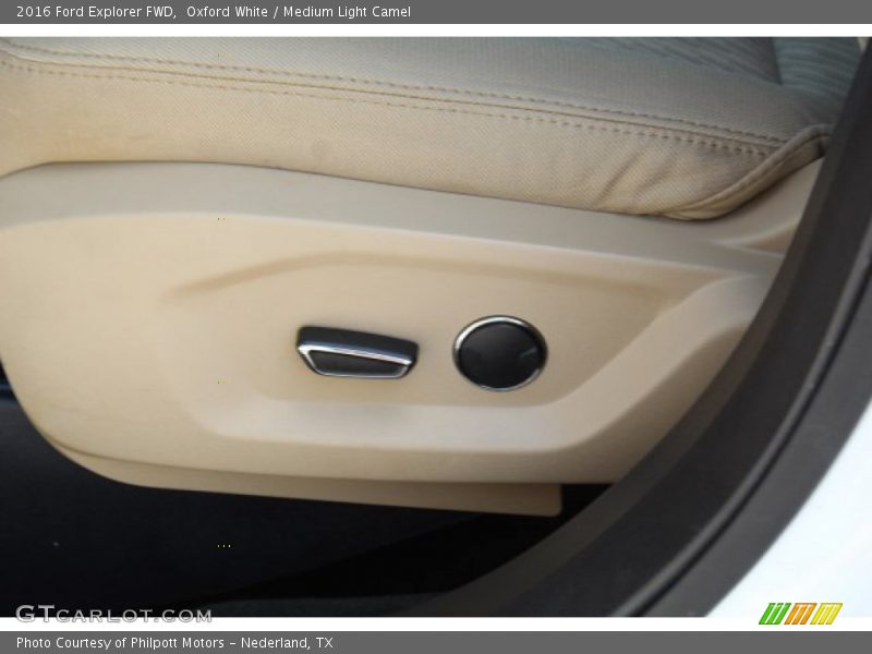 Oxford White / Medium Light Camel 2016 Ford Explorer FWD