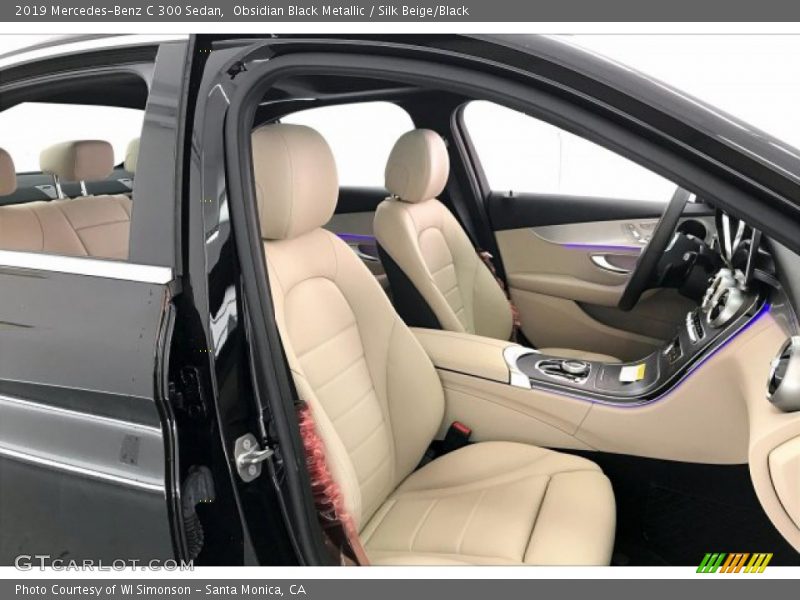 Obsidian Black Metallic / Silk Beige/Black 2019 Mercedes-Benz C 300 Sedan