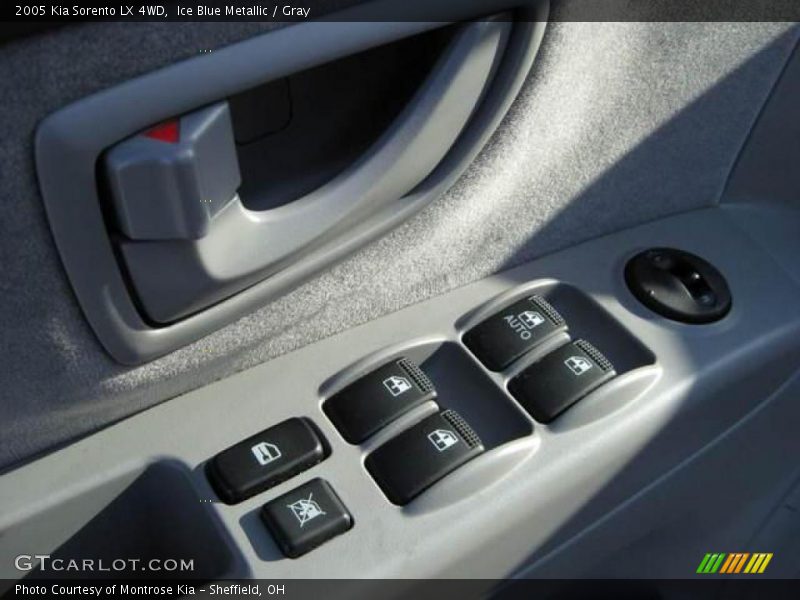 Ice Blue Metallic / Gray 2005 Kia Sorento LX 4WD