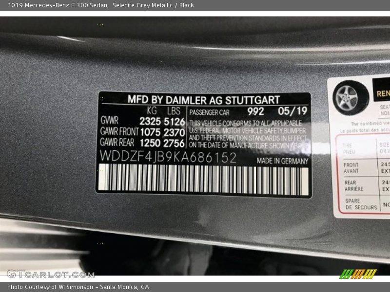 Selenite Grey Metallic / Black 2019 Mercedes-Benz E 300 Sedan