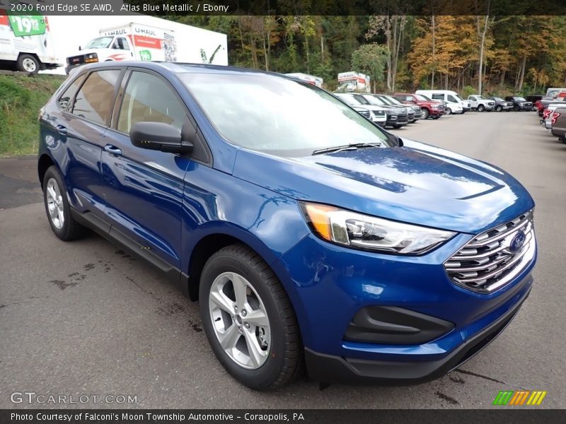 Front 3/4 View of 2020 Edge SE AWD