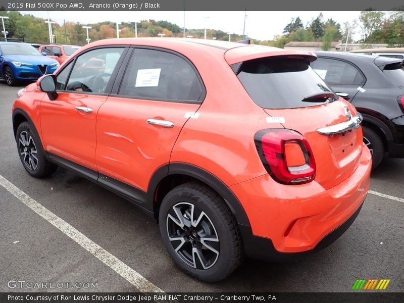 Arancio (Orange) / Black 2019 Fiat 500X Pop AWD