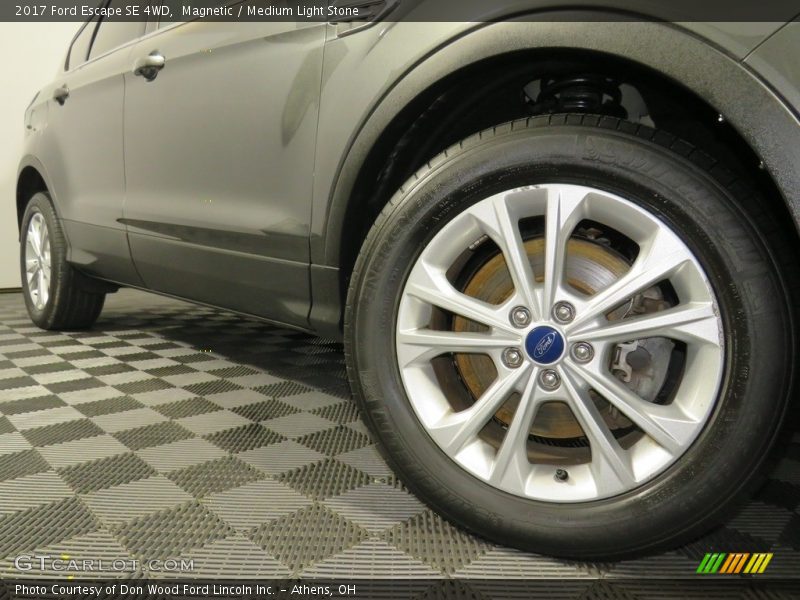 Magnetic / Medium Light Stone 2017 Ford Escape SE 4WD