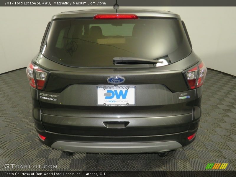 Magnetic / Medium Light Stone 2017 Ford Escape SE 4WD