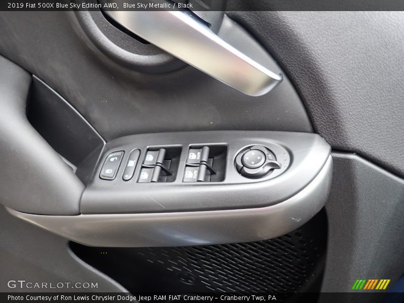 Controls of 2019 500X Blue Sky Edition AWD