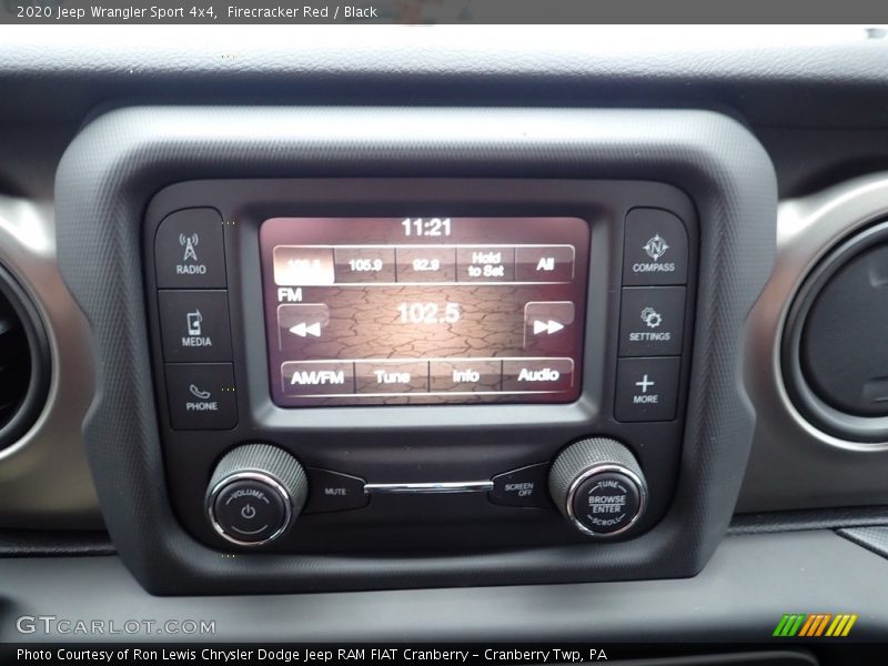 Controls of 2020 Wrangler Sport 4x4
