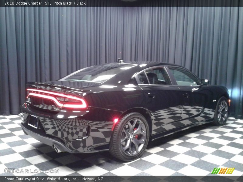 Pitch Black / Black 2018 Dodge Charger R/T