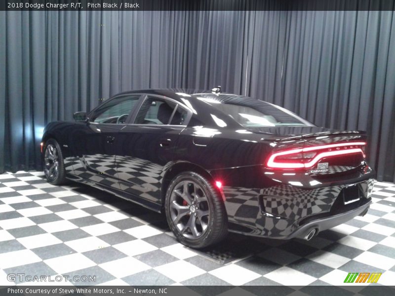 Pitch Black / Black 2018 Dodge Charger R/T