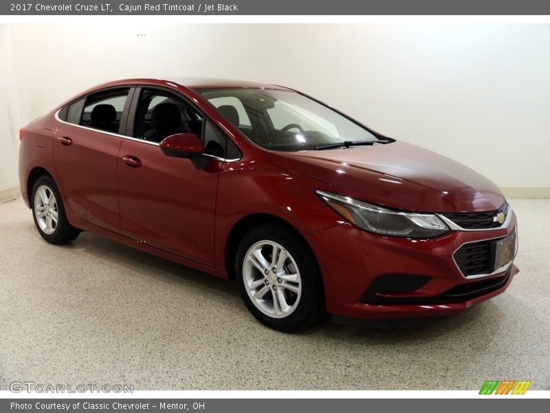 Cajun Red Tintcoat / Jet Black 2017 Chevrolet Cruze LT