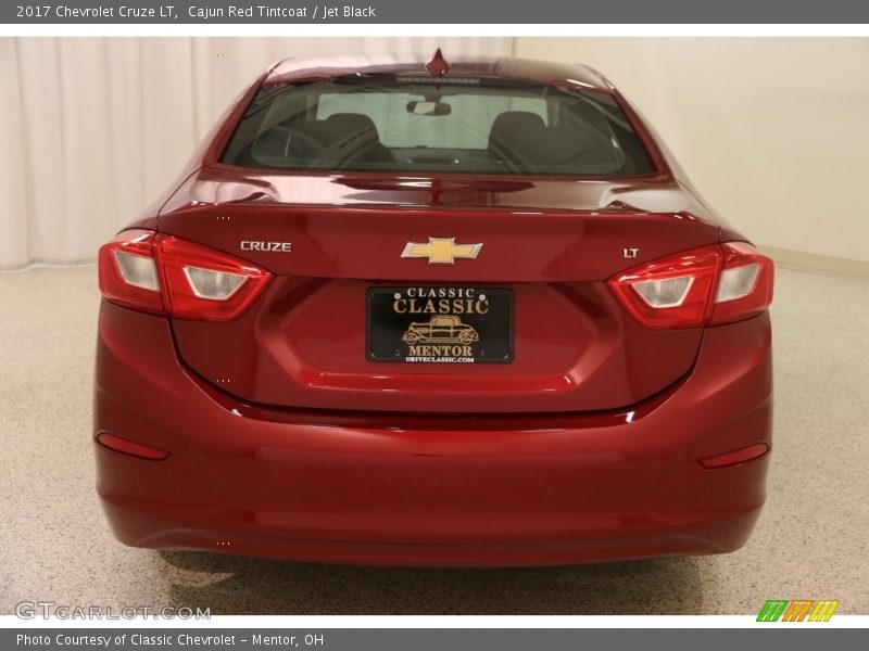 Cajun Red Tintcoat / Jet Black 2017 Chevrolet Cruze LT