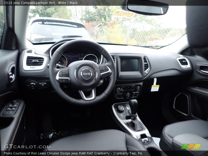 White / Black 2019 Jeep Compass Latitude 4x4