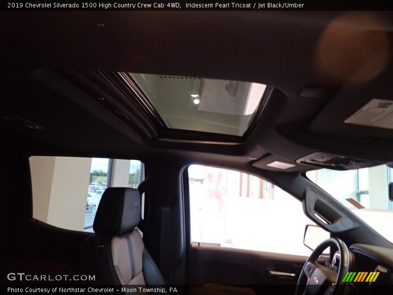 Iridescent Pearl Tricoat / Jet Black/Umber 2019 Chevrolet Silverado 1500 High Country Crew Cab 4WD