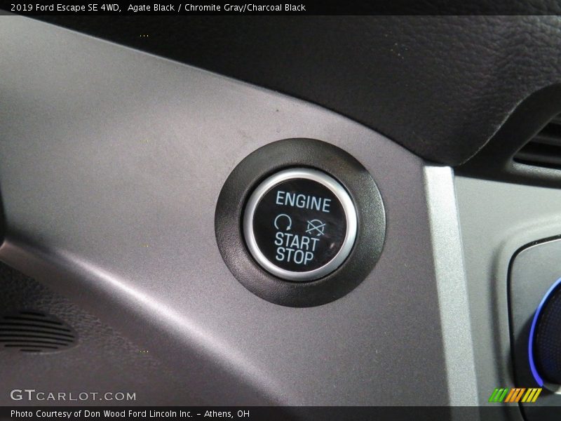 Agate Black / Chromite Gray/Charcoal Black 2019 Ford Escape SE 4WD