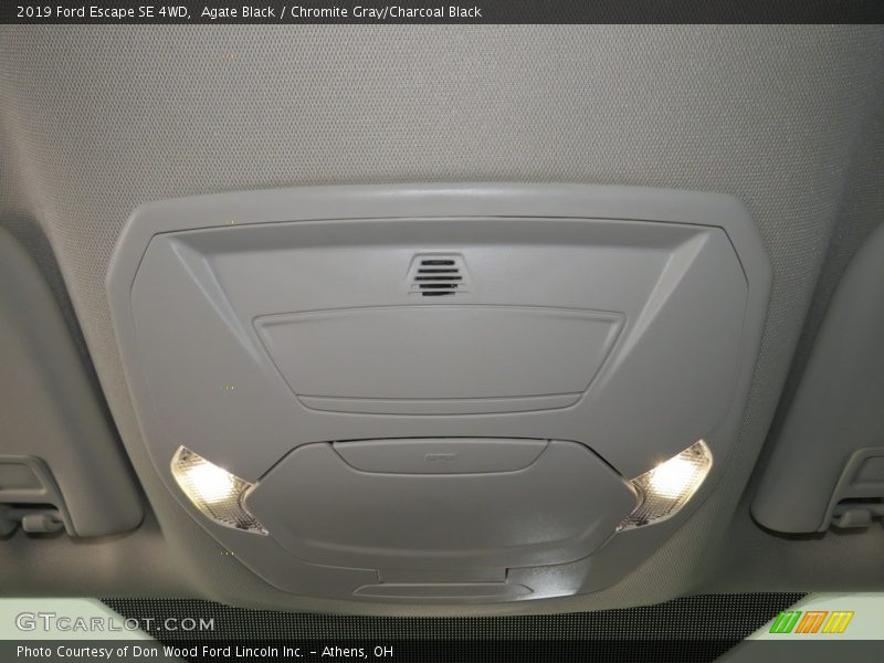 Agate Black / Chromite Gray/Charcoal Black 2019 Ford Escape SE 4WD