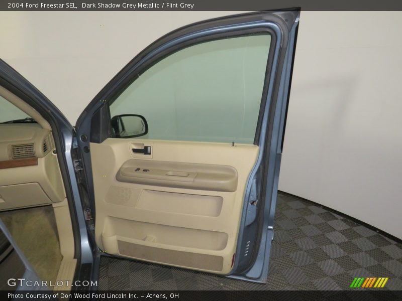 Dark Shadow Grey Metallic / Flint Grey 2004 Ford Freestar SEL