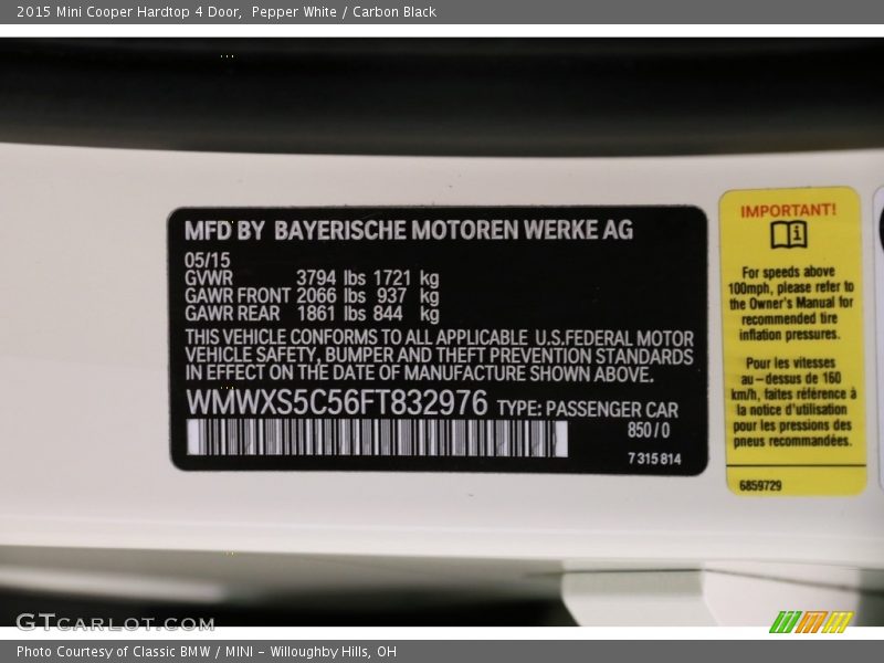 Pepper White / Carbon Black 2015 Mini Cooper Hardtop 4 Door